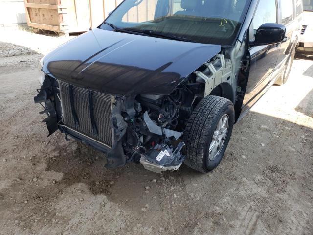 Photo 9 from auction – 2013 CHRYSLER TOWN & COU with VIN 2C4RC1BG2DR669817