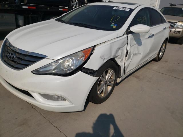 Photo 9 from auction – 2011 HYUNDAI SONATA SE with VIN 5NPEC4AC8BH061759
