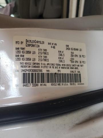 Photo 10 from auction – 2006 CHRYSLER TOWN & COU with VIN 1A4GP45R36B682906