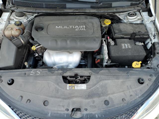 Photo 7 from auction – 2016 CHRYSLER 200 LIMITE with VIN 1C3CCCAB0GN130447