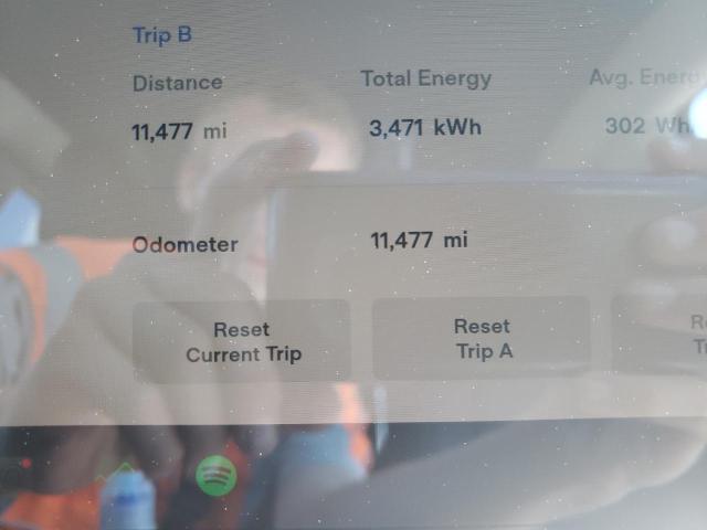 Photo 8 from auction – 2022 TESLA MODEL Y with VIN 7SAYGAEE4NF400227
