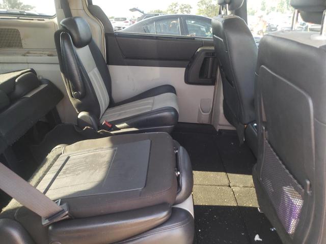 Photo 6 from auction – 2010 CHRYSLER TOWN & COU with VIN 2A4RR5DX7AR279465