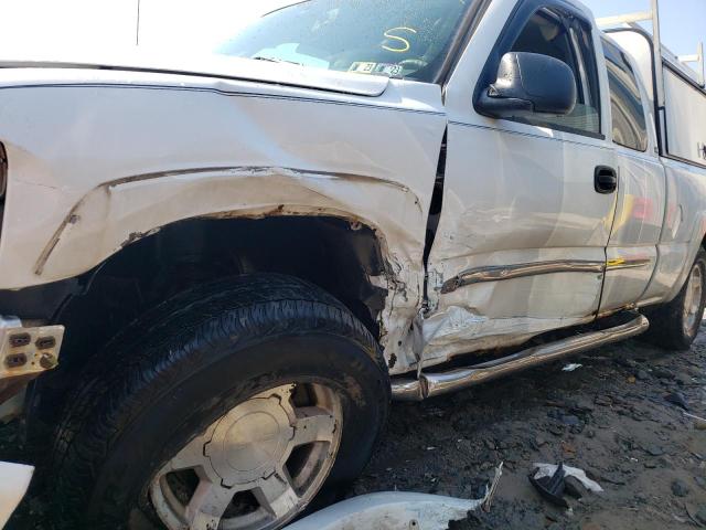 Photo 9 from auction – 2005 GMC SIERRA 150 with VIN 2GTEK19B451287154