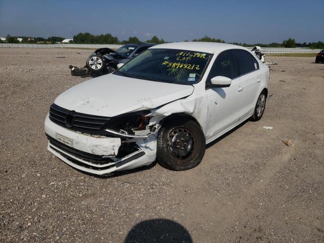 Photo 2 from auction – 2017 VOLKSWAGEN JETTA S with VIN 3VW2B7AJ7HM260419