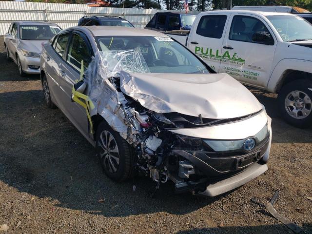 TOYOTA PRIUS PRIM 2022 with VIN JTDKAMFP0N3208905 - Photo from auction