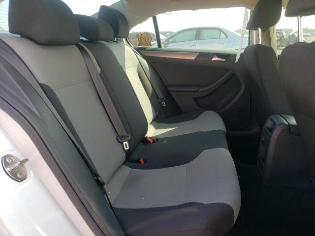 Photo 6 from auction – 2017 VOLKSWAGEN JETTA S with VIN 3VW2B7AJ7HM260419