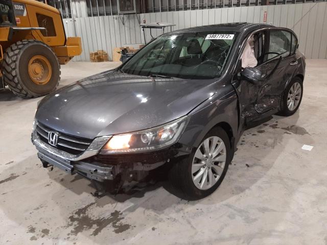 Photo 2 from auction – 2014 HONDA 13V with VIN 1HGCR2E73EA070776