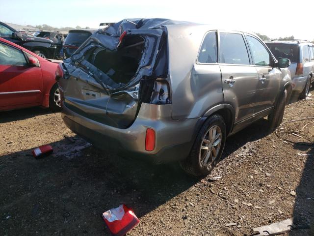 Photo 4 from auction – 2015 KIA SORENTO LX with VIN 5XYKT3A69FG573048