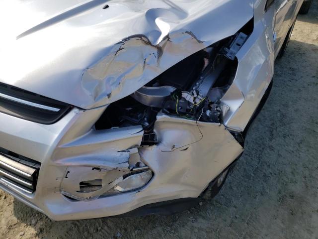 Photo 9 from auction – 2016 FORD ESCAPE SE with VIN 1FMCU9GX5GUA50559