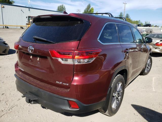 Photo 4 from auction – 2018 TOYOTA HIGHLANDER with VIN 5TDJZRFH7JS489989