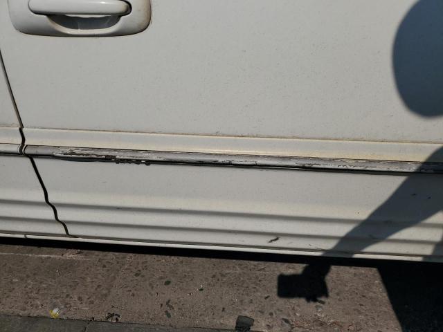 Photo 9 from auction – 2004 CHRYSLER TOWN & COU with VIN 2C8GP64LX4R577341