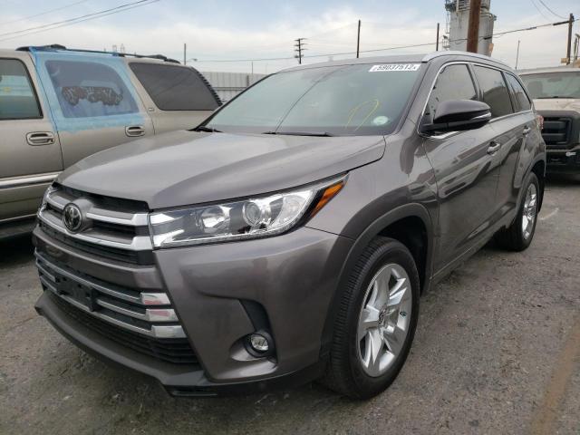 Photo 2 from auction – 2019 TOYOTA HIGHLANDER with VIN 5TDDZRFHXKS747758