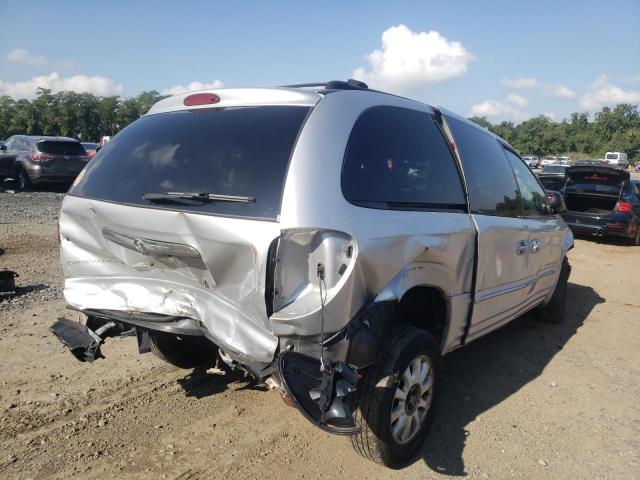 Photo 4 from auction – 2001 CHRYSLER TOWN & COU with VIN 2C8GP54L61R205694