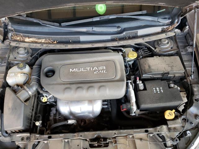 Photo 7 from auction – 2015 CHRYSLER 200 LIMITE with VIN 1C3CCCAB2FN622251
