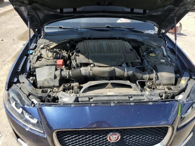 Photo 7 from auction – 2017 JAGUAR XF with VIN SAJBD4BV3HCY34790