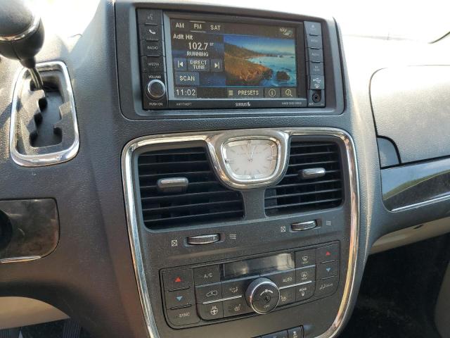 Photo 9 from auction – 2015 CHRYSLER TOWN & COU with VIN 2C4RC1BG9FR656839