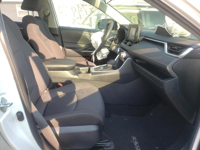 Photo 5 from auction – 2019 TOYOTA RAV4 LE with VIN JTMMWRFV6KD505074