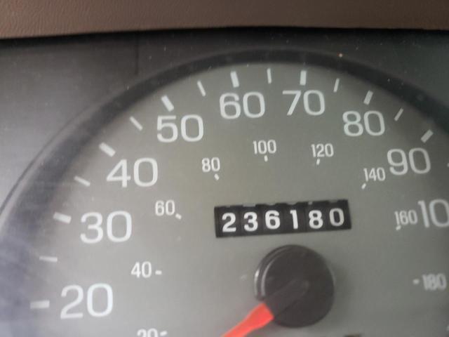 Photo 8 from auction – 1998 MERCURY GRAND MARQ with VIN 2MEFM75W4WX641648