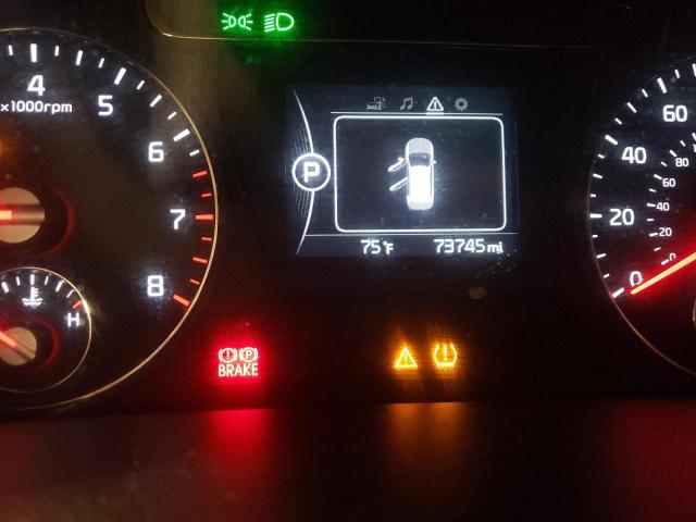 Photo 8 from auction – 2017 KIA SORENTO LX with VIN 5XYPG4A34HG211010