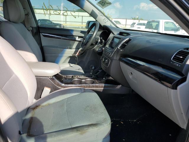 Photo 5 from auction – 2015 KIA SORENTO LX with VIN 5XYKT3A67FG580127