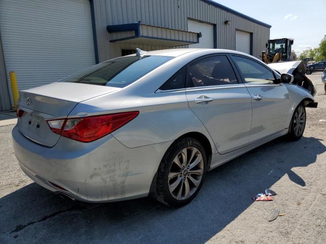Photo 4 from auction – 2011 HYUNDAI SONATA SE with VIN 5NPEC4AC9BH064847