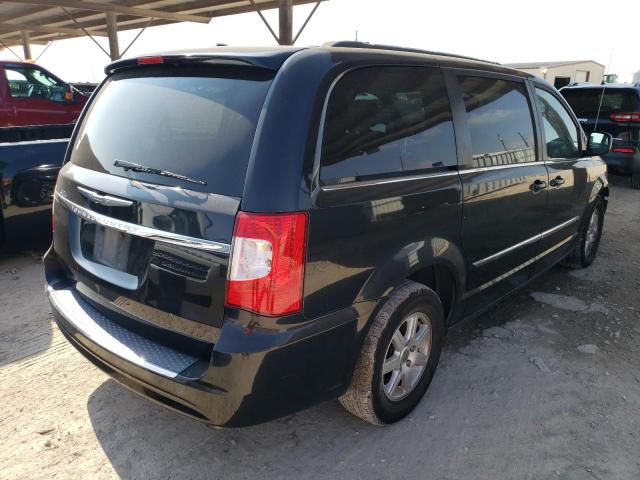 Photo 4 from auction – 2013 CHRYSLER TOWN & COU with VIN 2C4RC1BG2DR669817