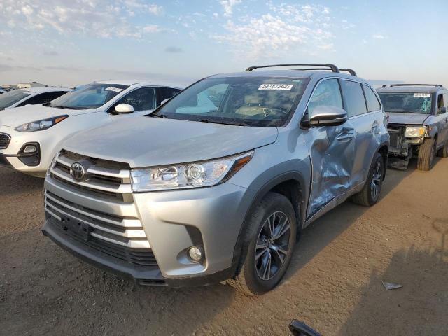 Photo 2 from auction – 2017 TOYOTA HIGHLANDER with VIN 5TDBZRFHXHS399430