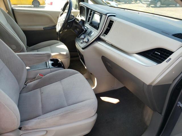 Photo 5 from auction – 2015 TOYOTA SIENNA LE with VIN 5TDKK3DC4FS614371