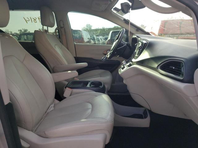 Photo 5 from auction – 2017 CHRYSLER PACIFICA T with VIN 2C4RC1BG5HR741423