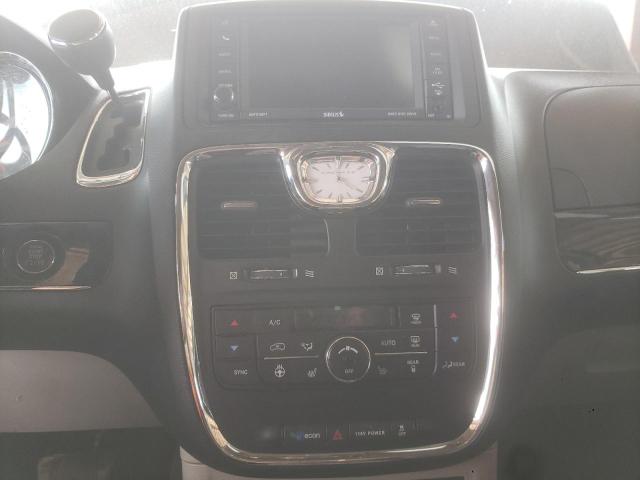 Photo 9 from auction – 2013 CHRYSLER TOWN & COU with VIN 2C4RC1CG3DR737136