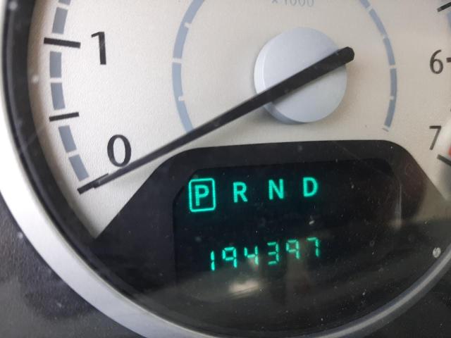 Photo 8 from auction – 2008 CHRYSLER TOWN & COU with VIN 2A8HR44H18R727464