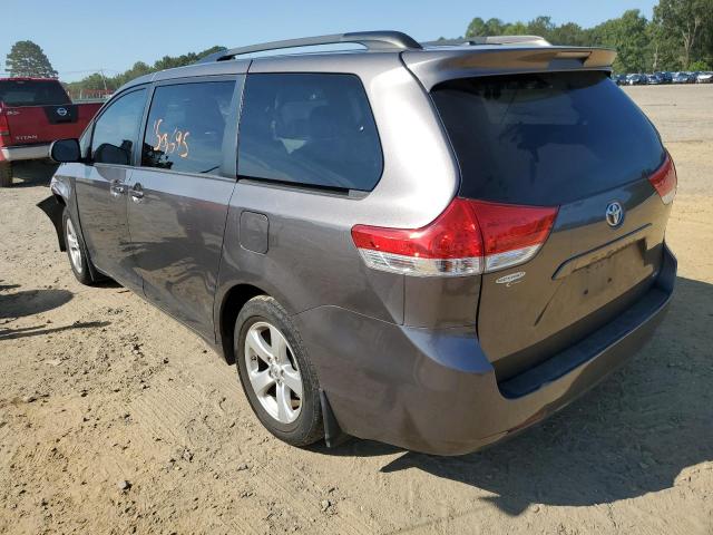 Photo 3 from auction – 2013 TOYOTA SIENNA LE with VIN 5TDKK3DC5DS381176