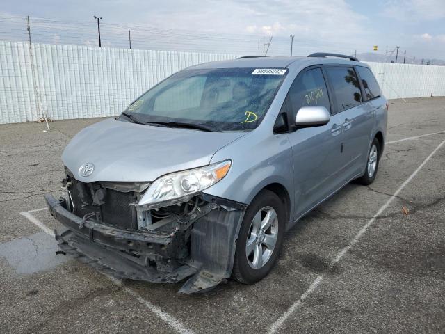 Photo 2 from auction – 2015 TOYOTA SIENNA LE with VIN 5TDKK3DC4FS634152