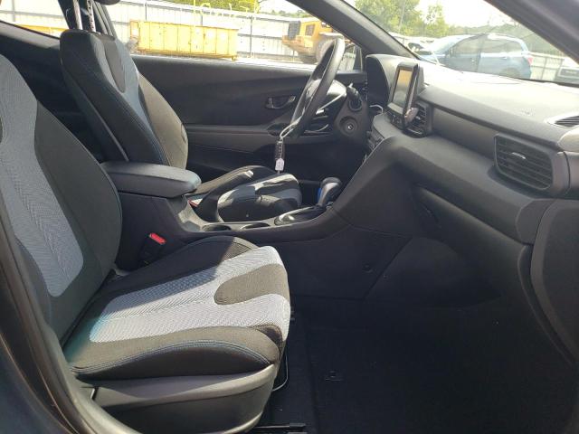 Photo 5 from auction – 2020 HYUNDAI VELOSTER B with VIN KMHTG6AF9LU031609