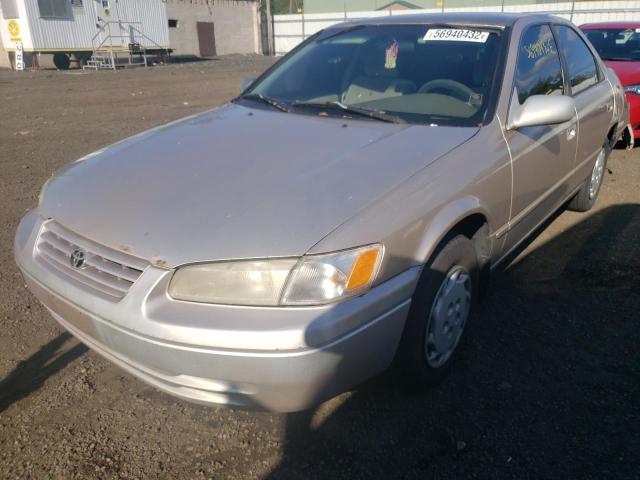 Photo 2 from auction – 1998 TOYOTA CAMRY CE with VIN 4T1BG22KXWU861102