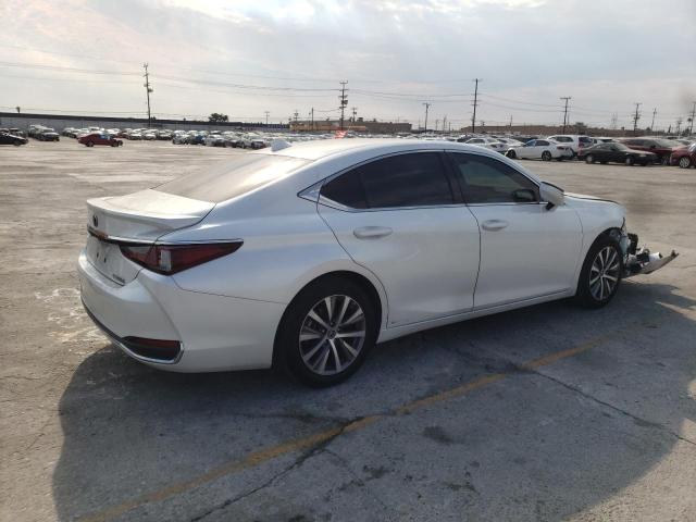 Photo 4 from auction – 2021 LEXUS ES 300H BA with VIN 58ACA1C12MU003442