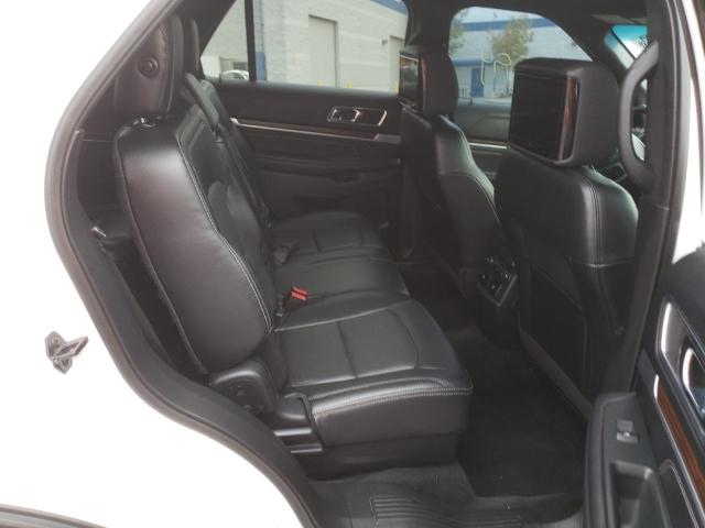 Photo 6 from auction – 2016 FORD EXPLORER L with VIN 1FM5K8F85GGD04191