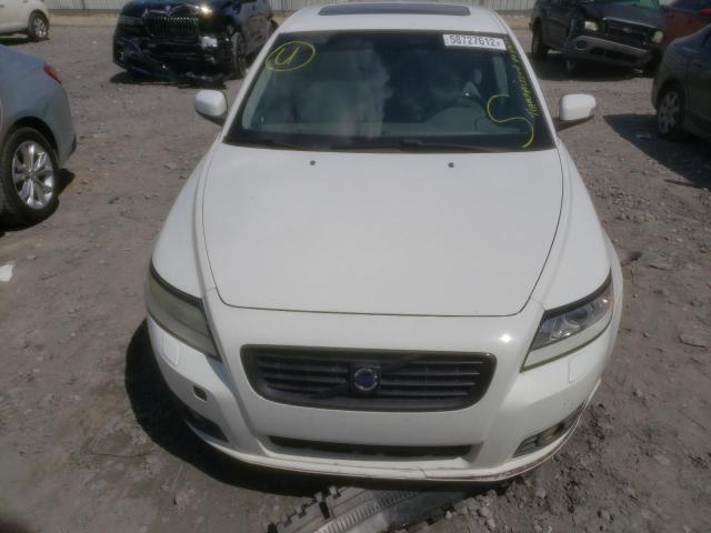 Photo 9 from auction – 2010 VOLVO V50 2.4I with VIN YV1382MW9A2532203