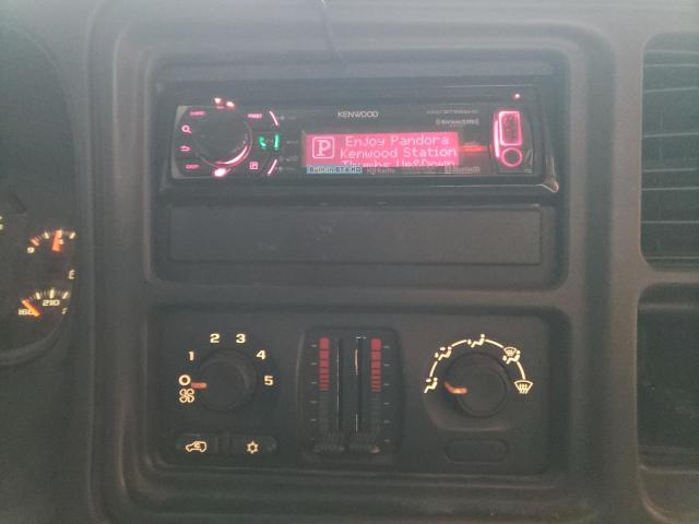 Photo 9 from auction – 2006 CHEVROLET SILVERADO with VIN 1GCEC14X66Z122327