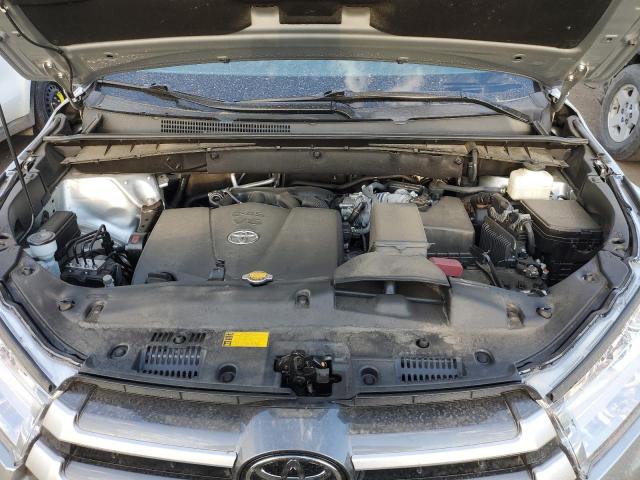 Photo 7 from auction – 2017 TOYOTA HIGHLANDER with VIN 5TDBZRFHXHS399430
