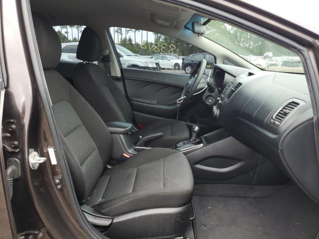 Photo 5 from auction – 2018 KIA FORTE LX with VIN 3KPFK4A76JE218671