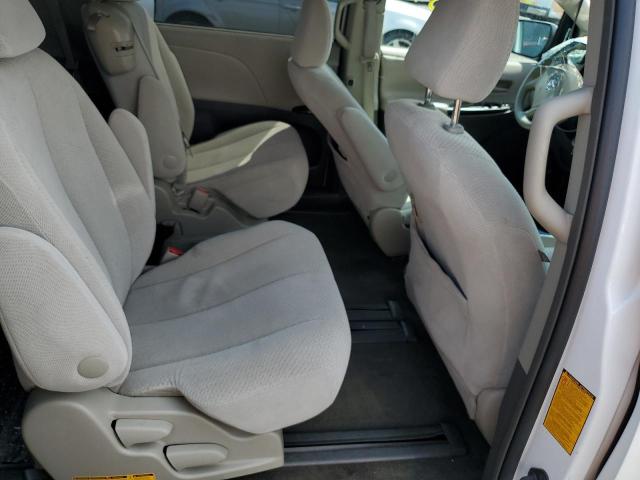 Photo 6 from auction – 2014 TOYOTA SIENNA LE with VIN 5TDKK3DC4ES408210