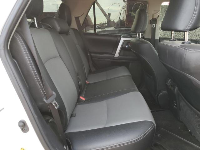 Photo 6 from auction – 2018 TOYOTA 4RUNNER SR with VIN JTEBU5JR7J5607925