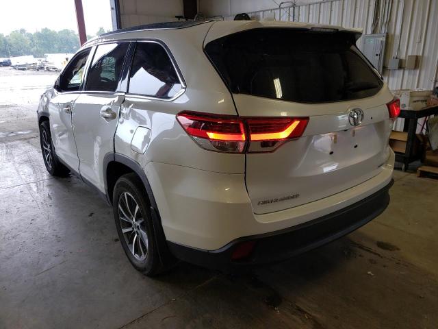 Photo 3 from auction – 2019 TOYOTA HIGHLANDER with VIN 5TDJZRFH9KS622561