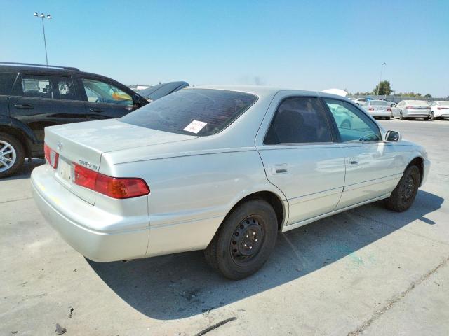 Photo 4 from auction – 2000 TOYOTA CAMRY CE with VIN 4T1BG22K8YU684553