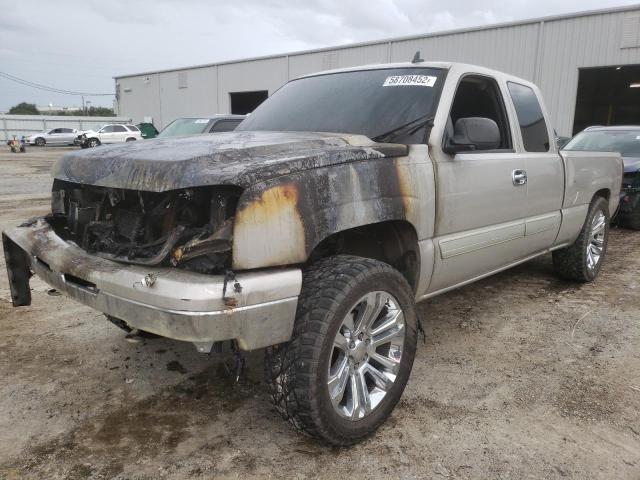 Photo 2 from auction – 2006 CHEVROLET SILVERADO with VIN 1GCEC19T36Z184077