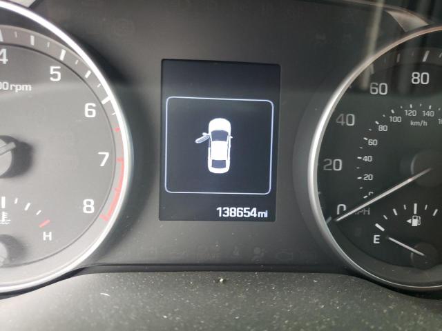 Photo 8 from auction – 2017 HYUNDAI ELANTRA with VIN 5NPD84LF6HH058582