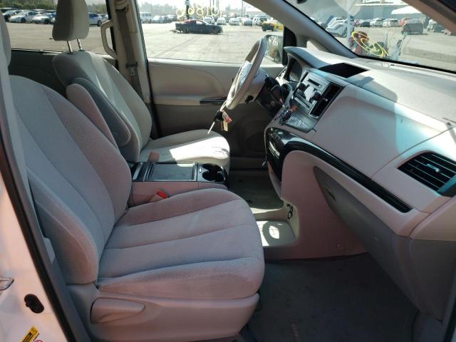 Photo 5 from auction – 2013 TOYOTA SIENNA LE with VIN 5TDKK3DC4DS305822
