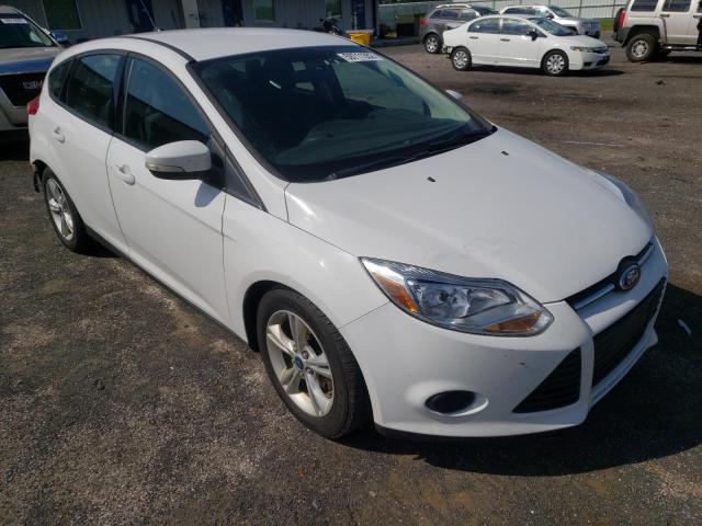 FORD FOCUS SE 2014 مع رقم تعريف المركبة 1FADP3K20EL437666 - صورة من المزاد