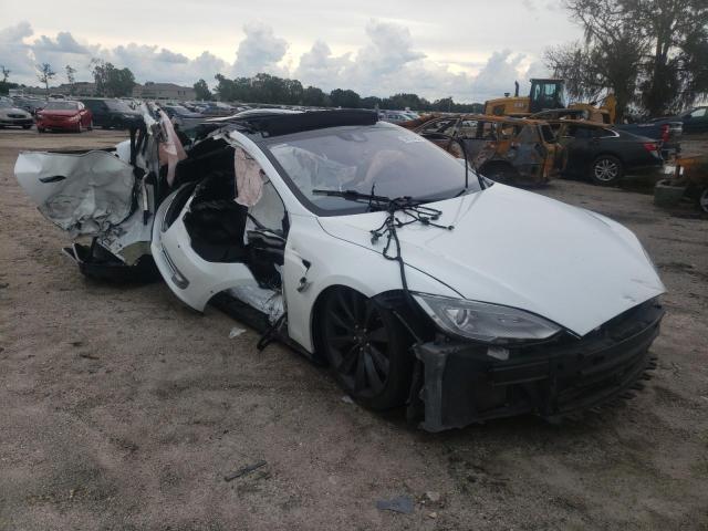 Photo 9 from auction – 2015 TESLA MODEL S with VIN 5YJSA1E13FF114307